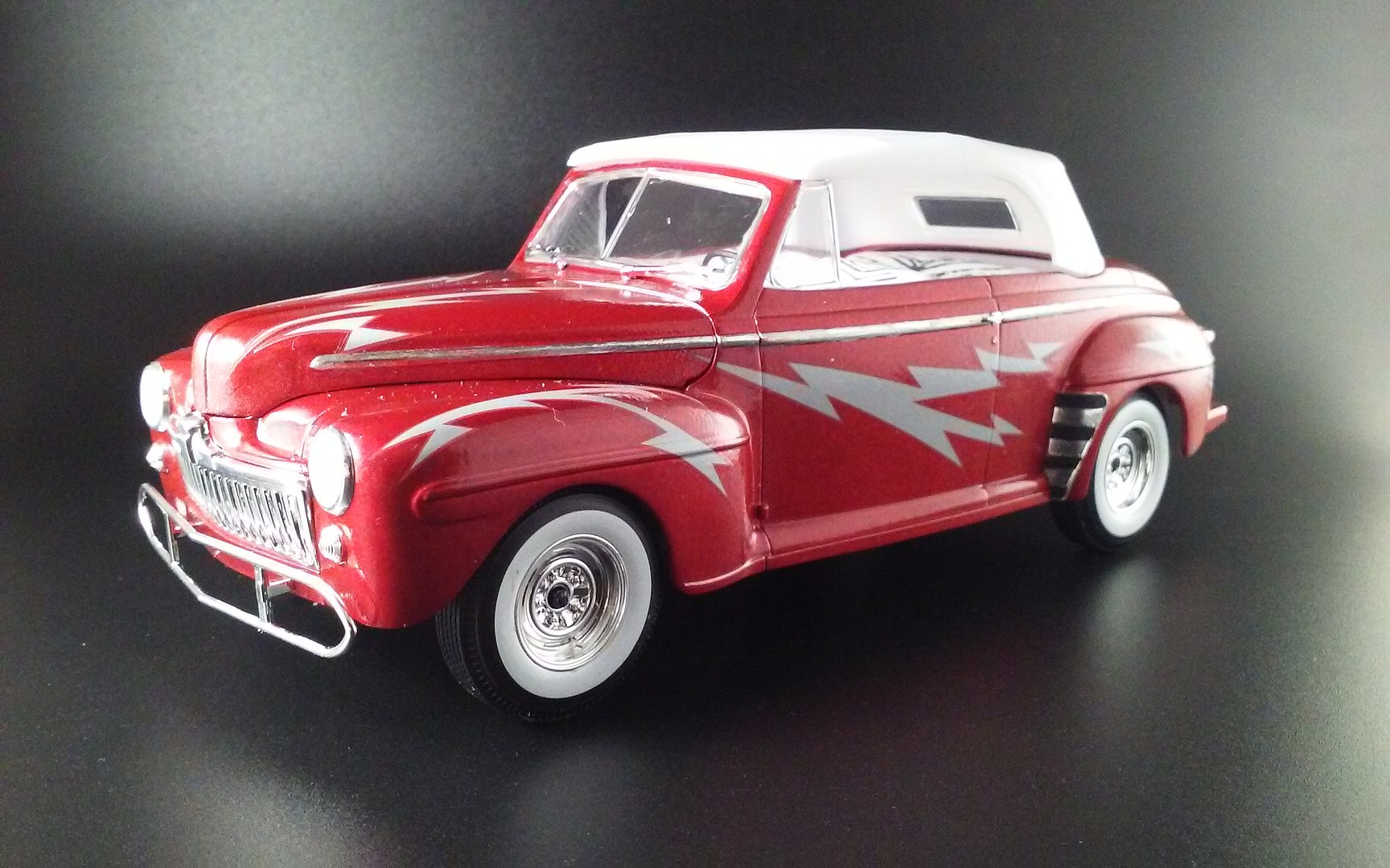 Greased Lightning 1948 Ford Convertible Plastic Model Car Kit 1 greased-lightning-1948-ford-convertible-plastic-model-car-kit-1