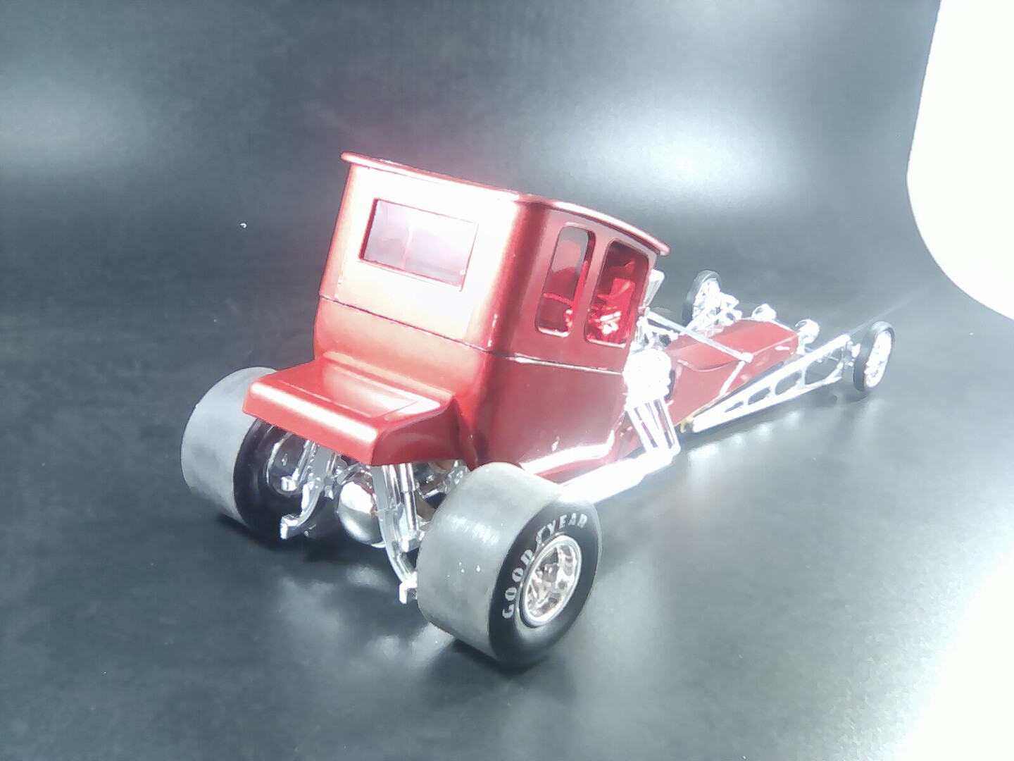 Infini-T Custom Dragster -- Plastic Model Car Vehcile Kit -- 1/25 Scale ...