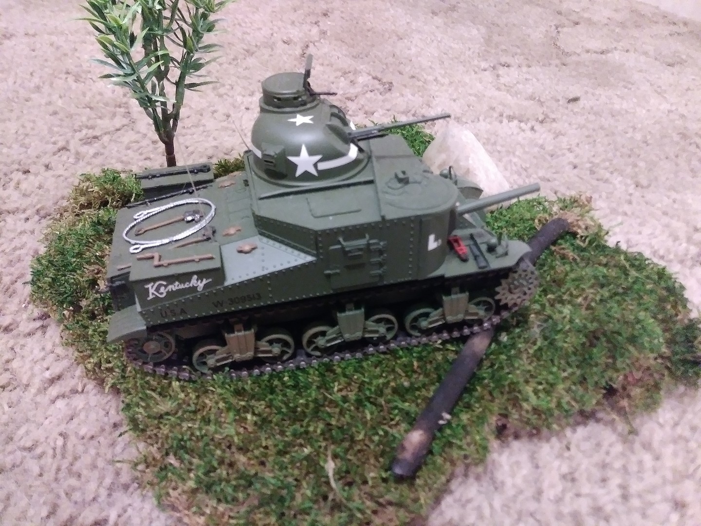 US M3 Tank Lee Plastic Model Military Vehicle Kit 1/35 Scale