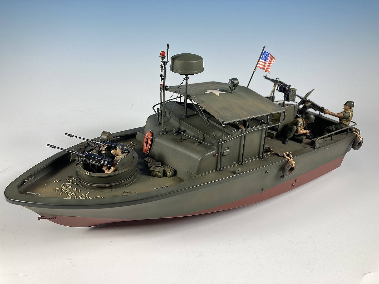 US Navy PBR31 MkII Pibber Boat -- Plastic Model Military Ship Kit -- 1/ ...