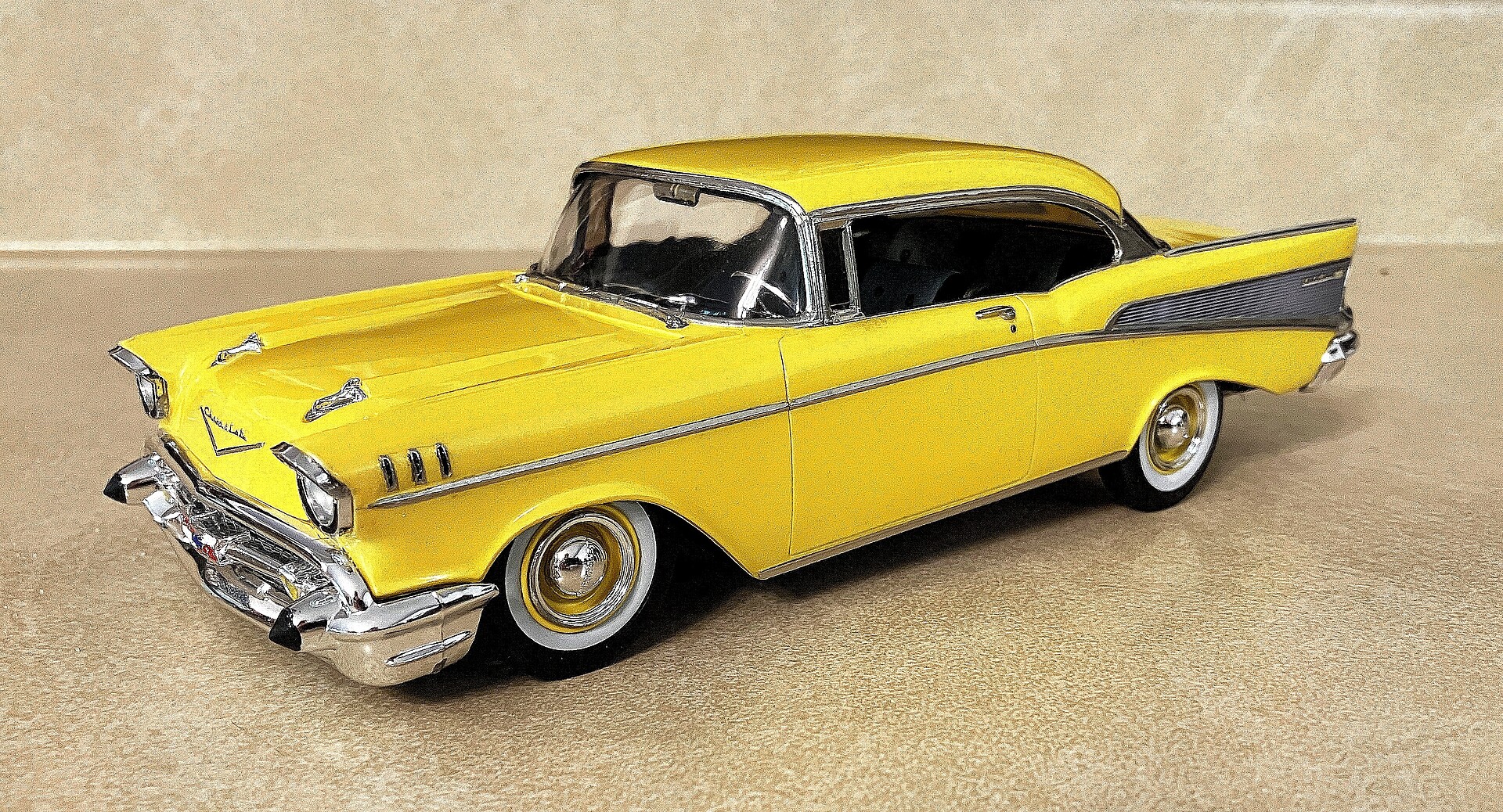 1957 Chevy Flip Nose (Spirit of '57) -- 1/25 Scale -- Plastic Model Car ...