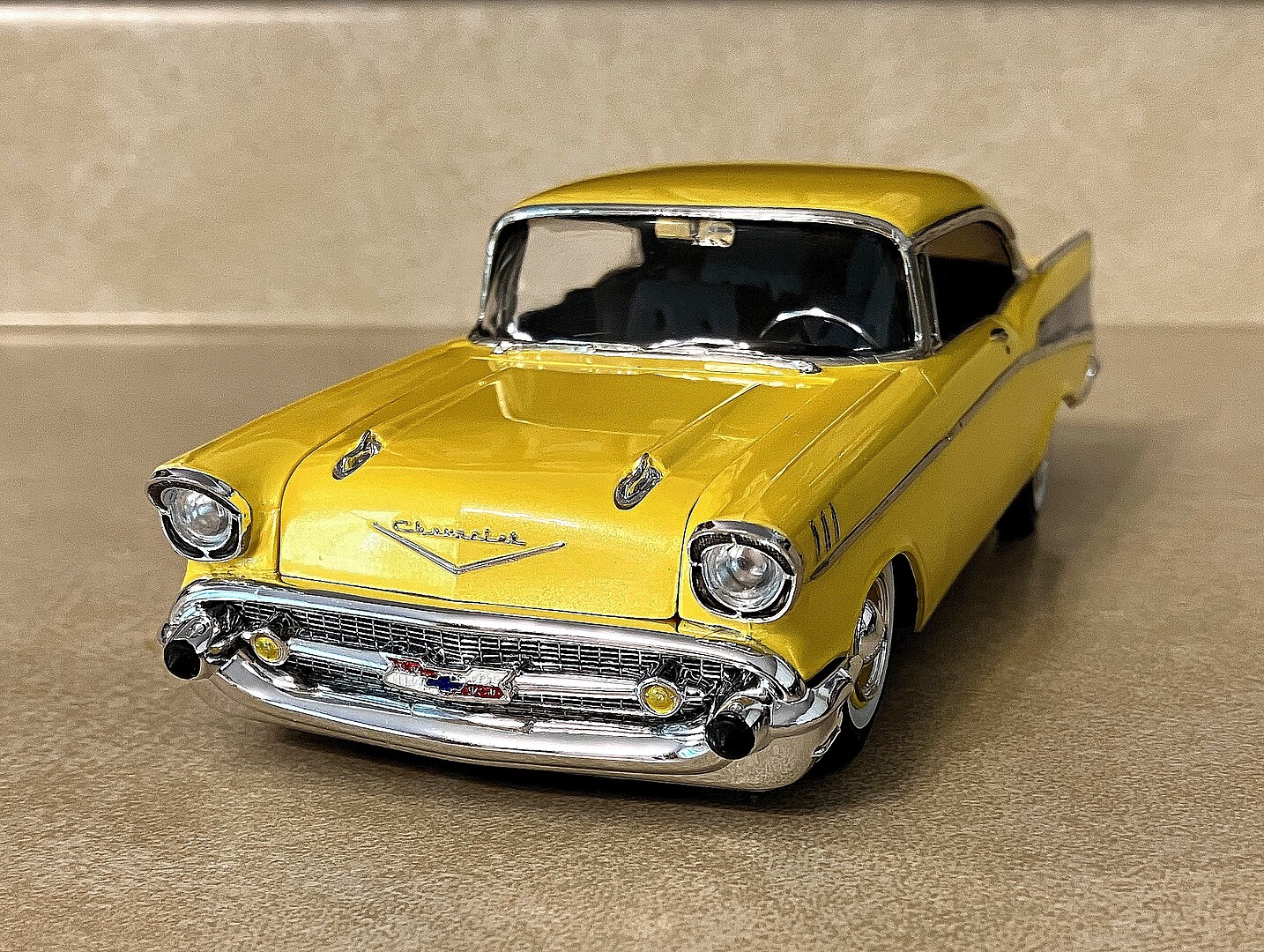 1957 Chevy Flip Nose (Spirit of '57) -- 1/25 Scale -- Plastic Model Car ...