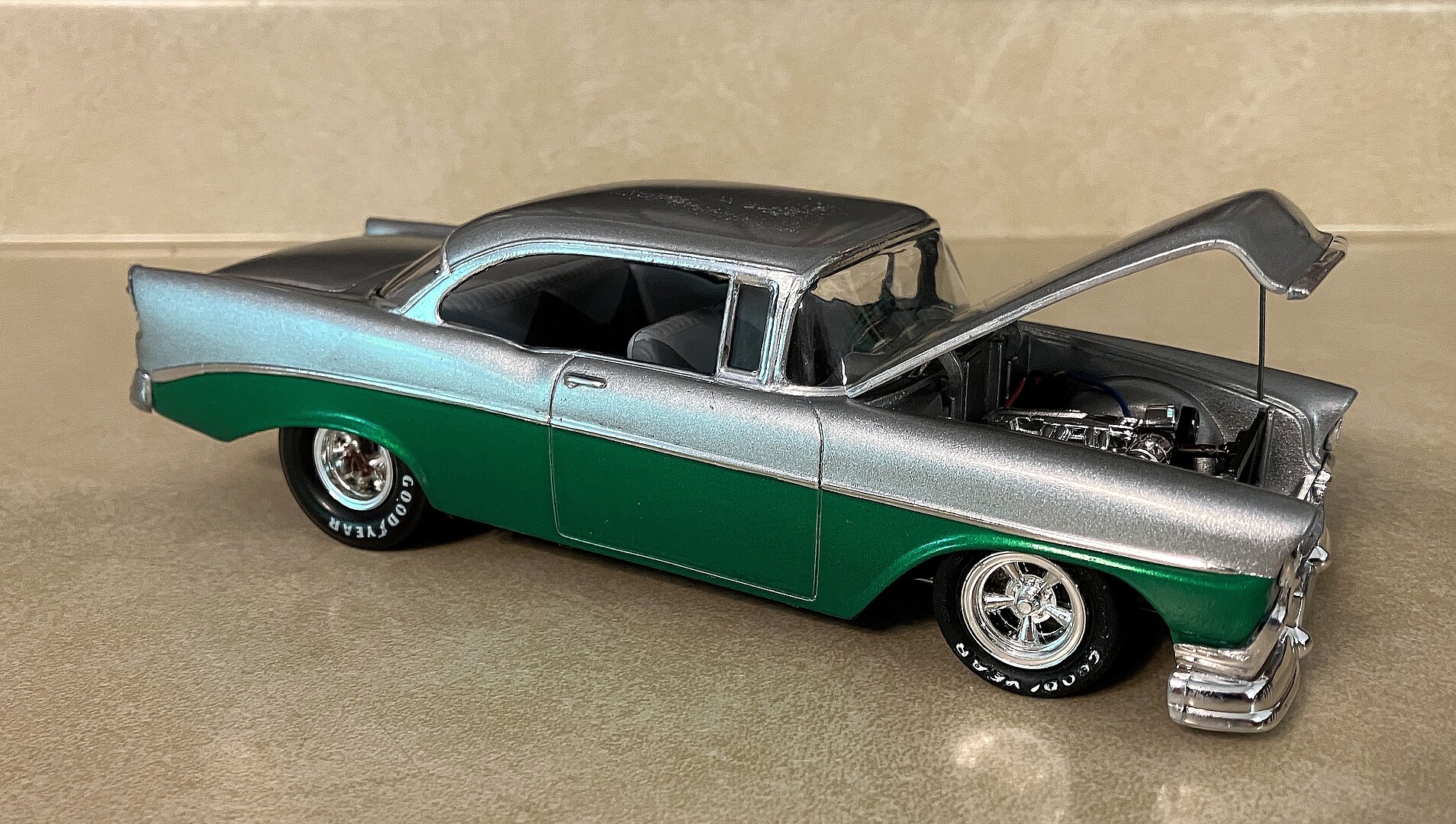 1/24 1956 Chevy Custom -- Plastic Model Car Kit -- 1/25 Scale -- #07663 ...