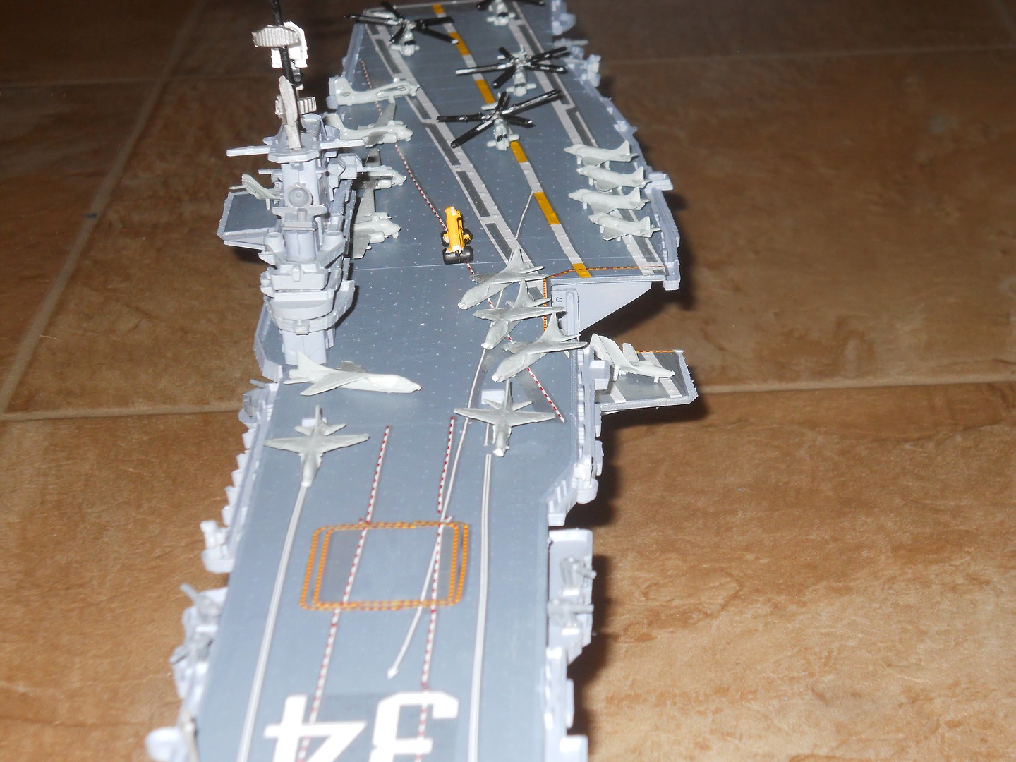 USS Oriskany -- Plastic Model Military Ship Kit -- 1/530 Scale ...