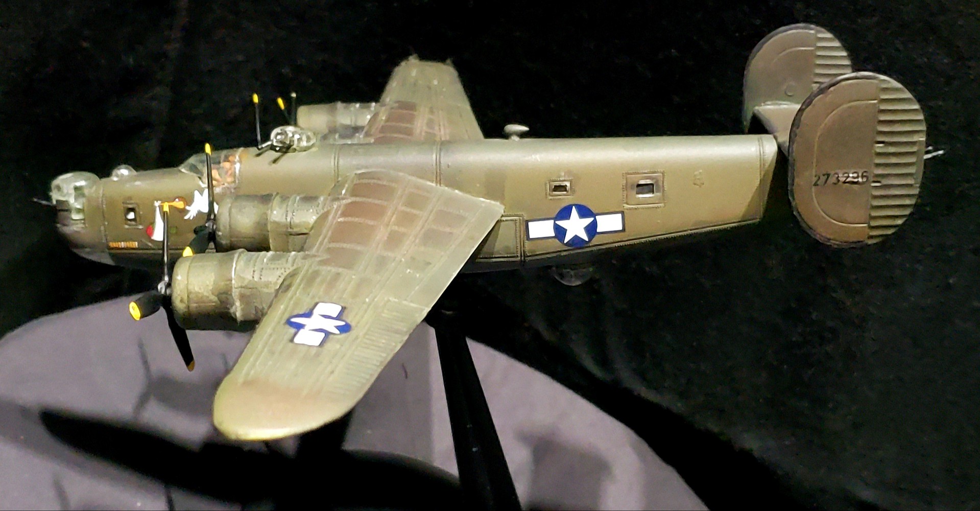 B24 Liberator Buffalo Bill Bomber Plastic Model Airplane 1 92 Scale 218 Pictures By Tgary1934