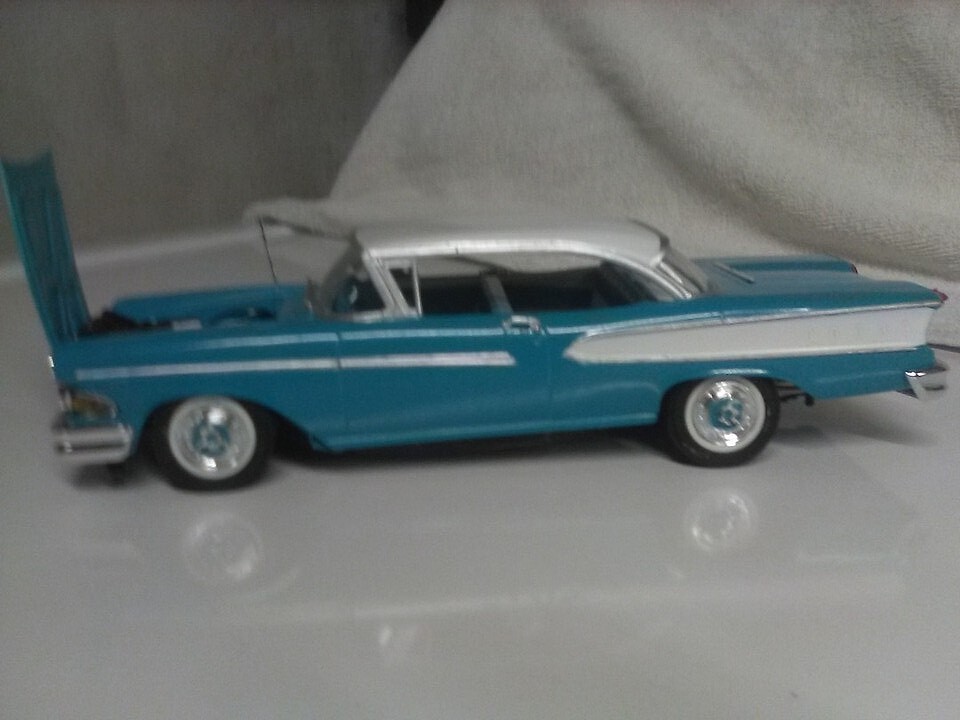 1958 Edsel Pacer -- Plastic Model Car Kit -- 1 25 Scale -- #1087 