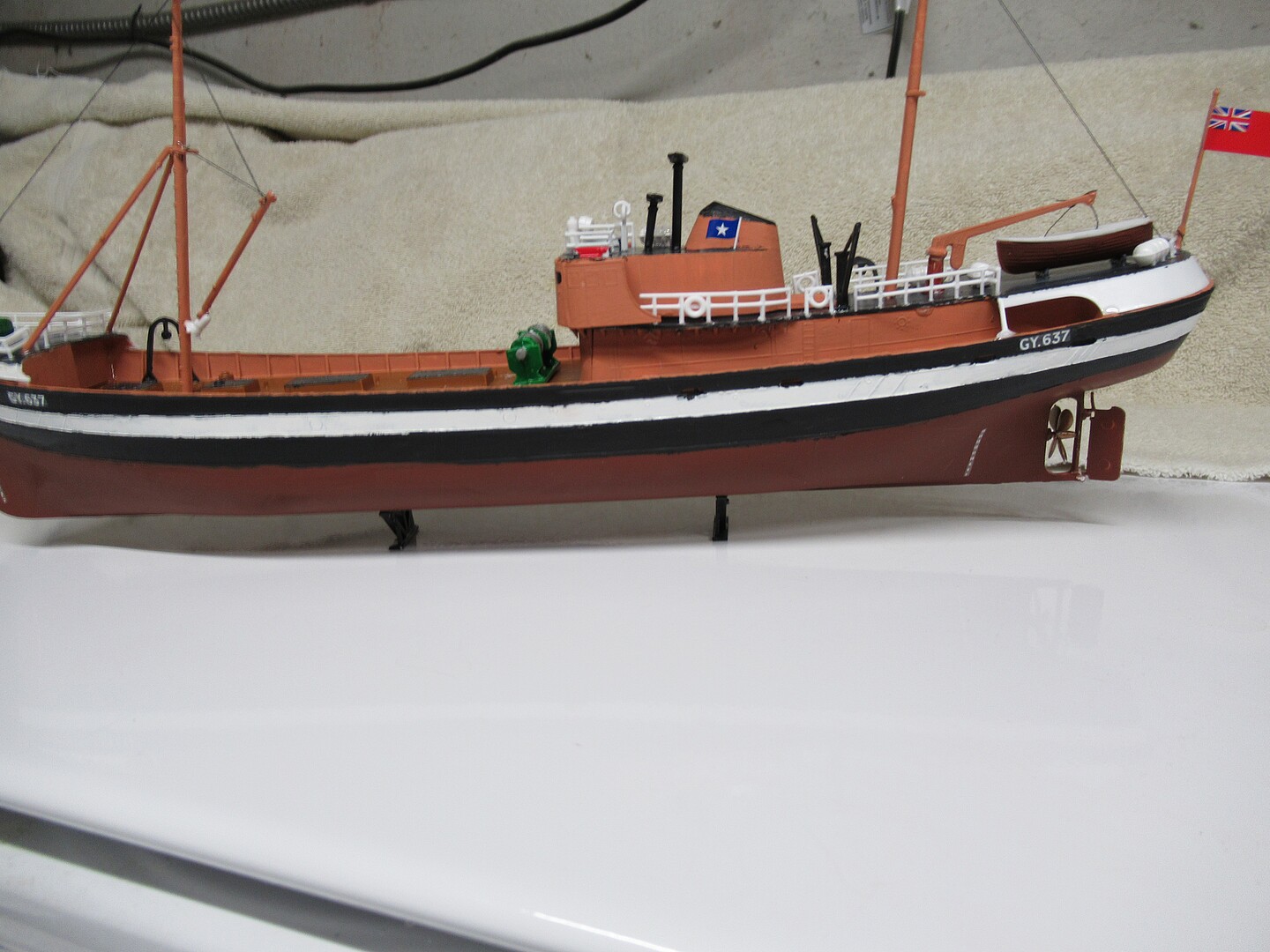 North Sea Trawler -- Plastic Model Ship Kit -- 1/142 Scale -- #05204 ...