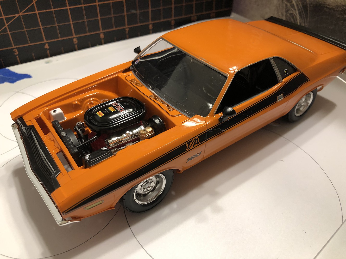 1970 Challenger 2'n 1 -- Plastic Model Car Kit -- 1/24 Scale -- #852596 ...
