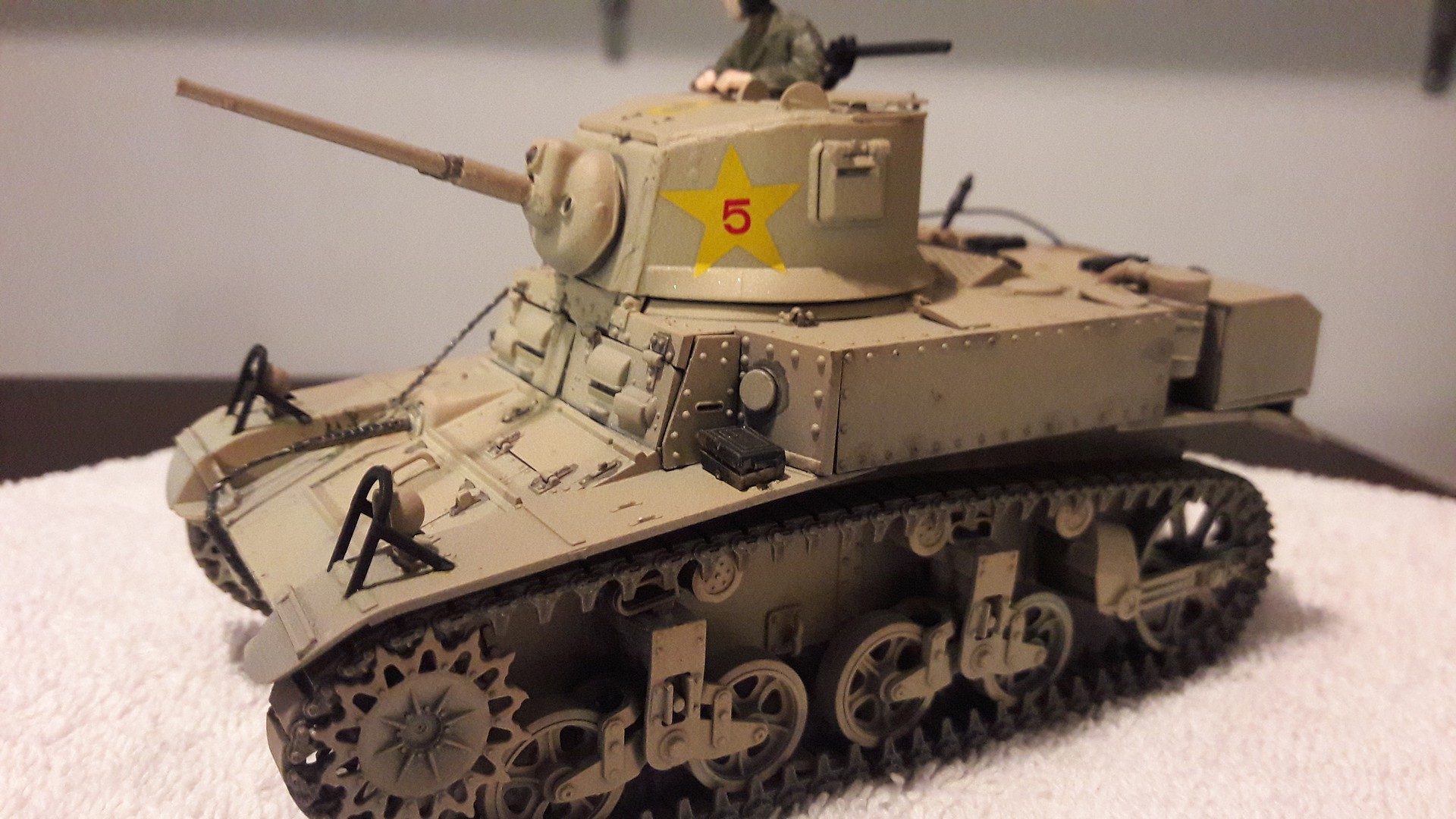 US Light Tank M3 Stuart Late Production -- Plastic Model Military ...