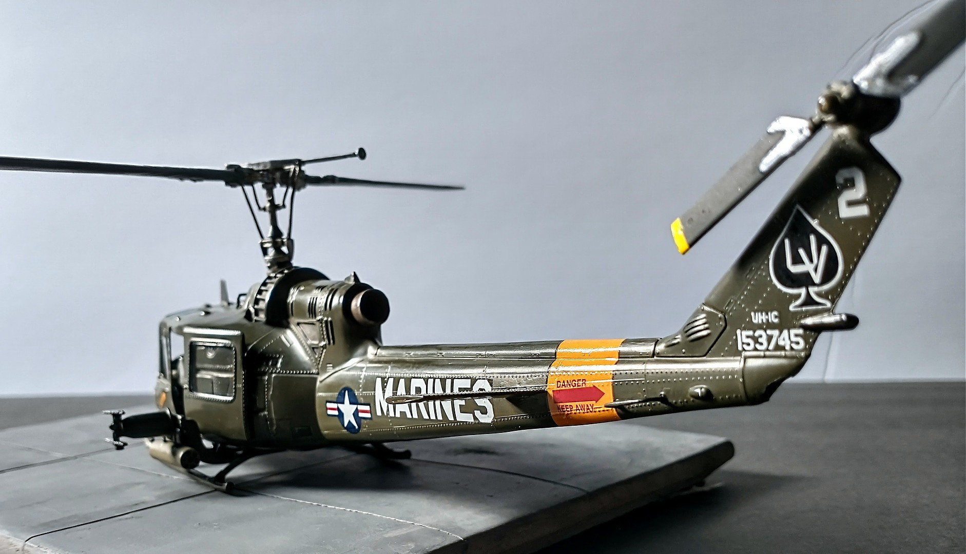 Huey Hog Plastic Model Helicopter Kit 1/48 Scale 855201