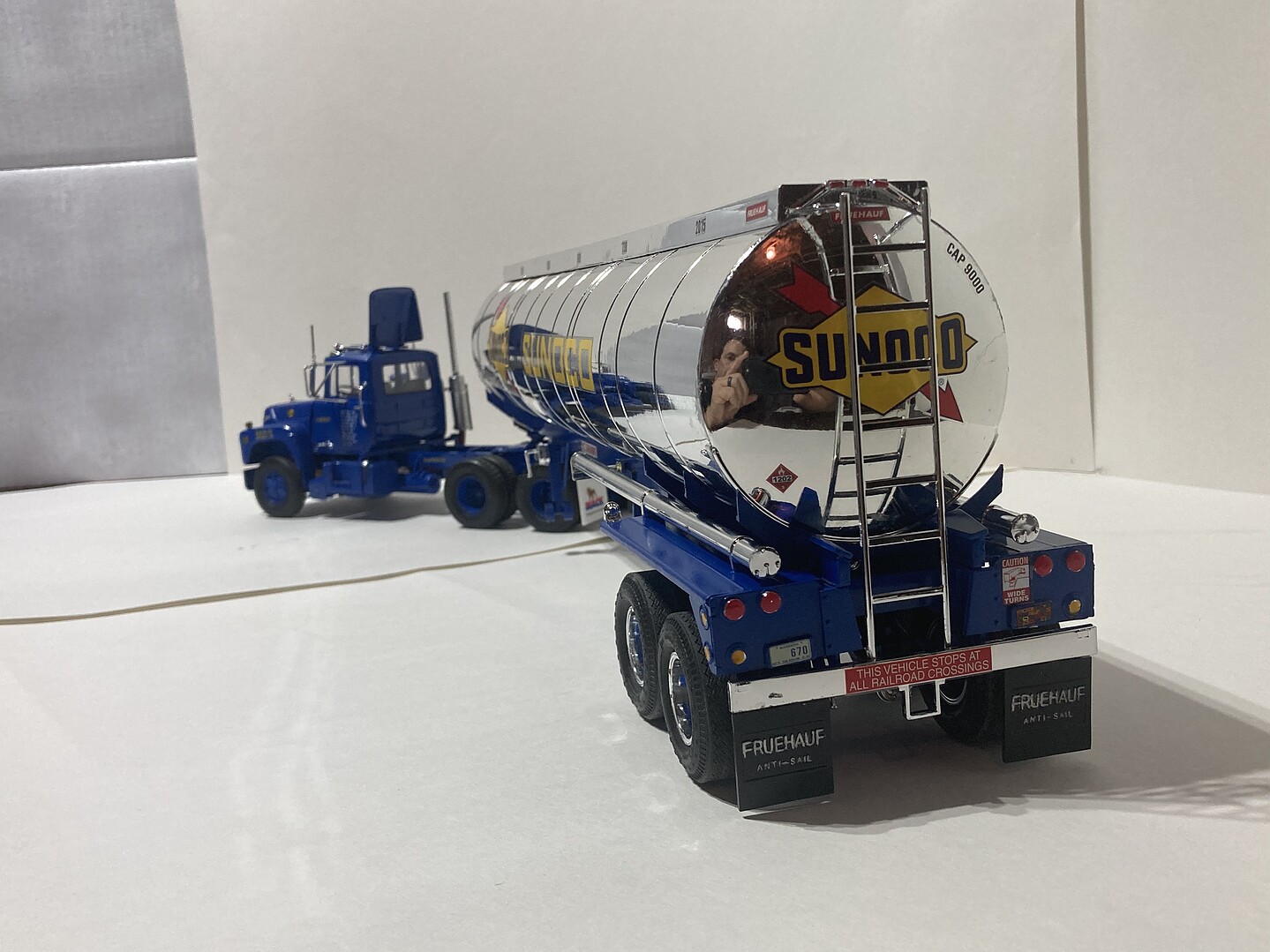 Fruehauf Plated Tanker Trailer Sunoco -- Plastic Model Truck Vehicle ...