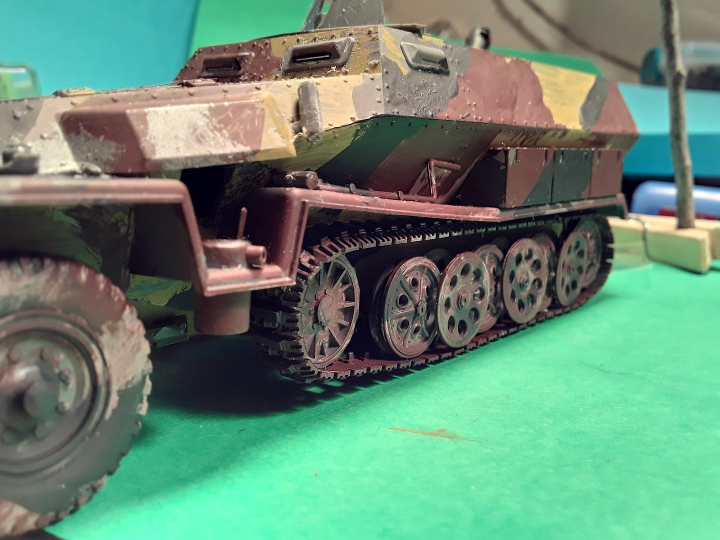 German Hanomag Sd.Kfz. 251/1 Halftrack -- Plastic Model Military ...