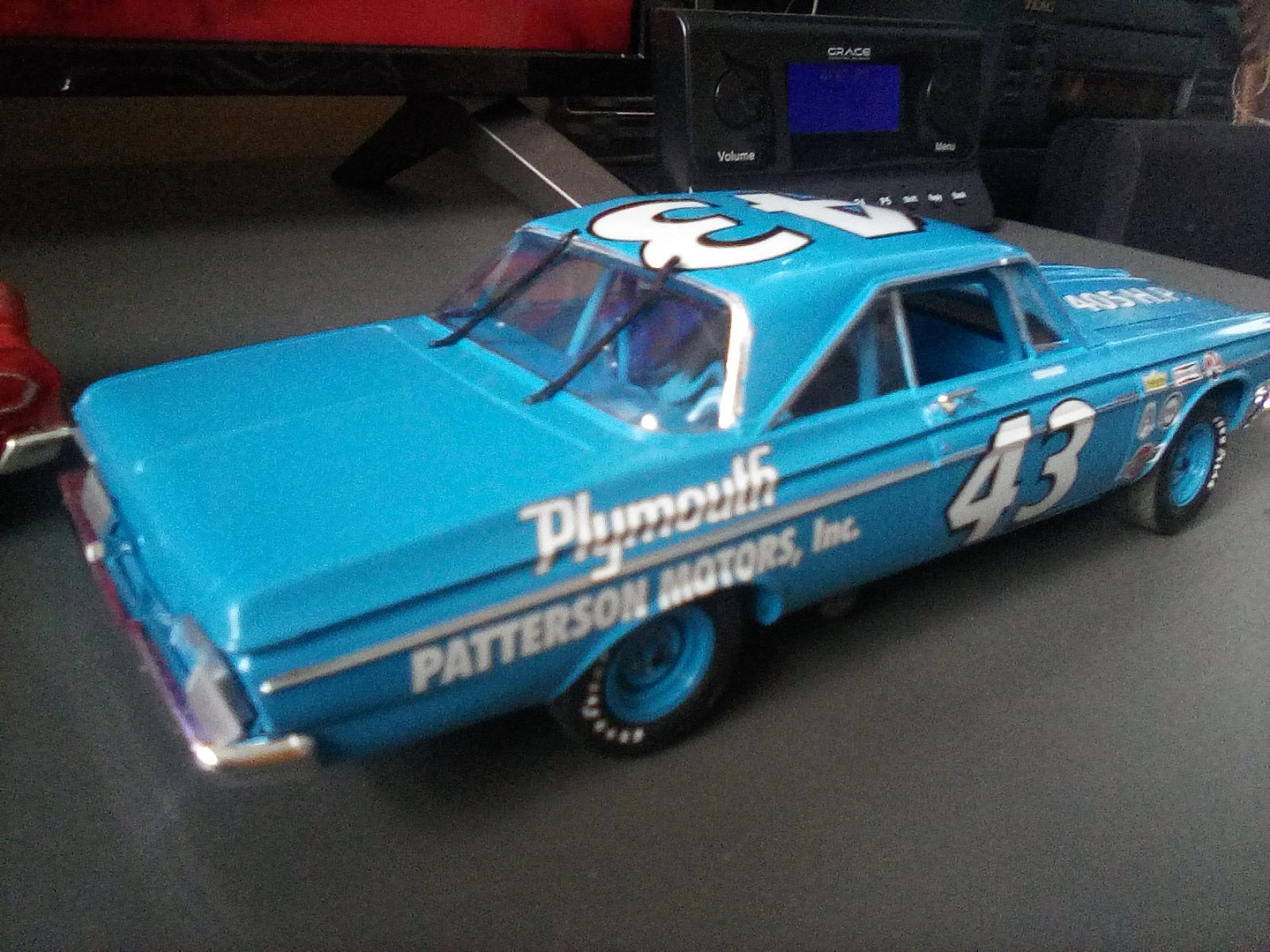 Richard Petty 1964 Plymouth Belvedere -- Plastic Model Car Kit -- 1/25 ...