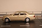 Mercedes Benz E430 Avantgarde 4-Door Sports Car