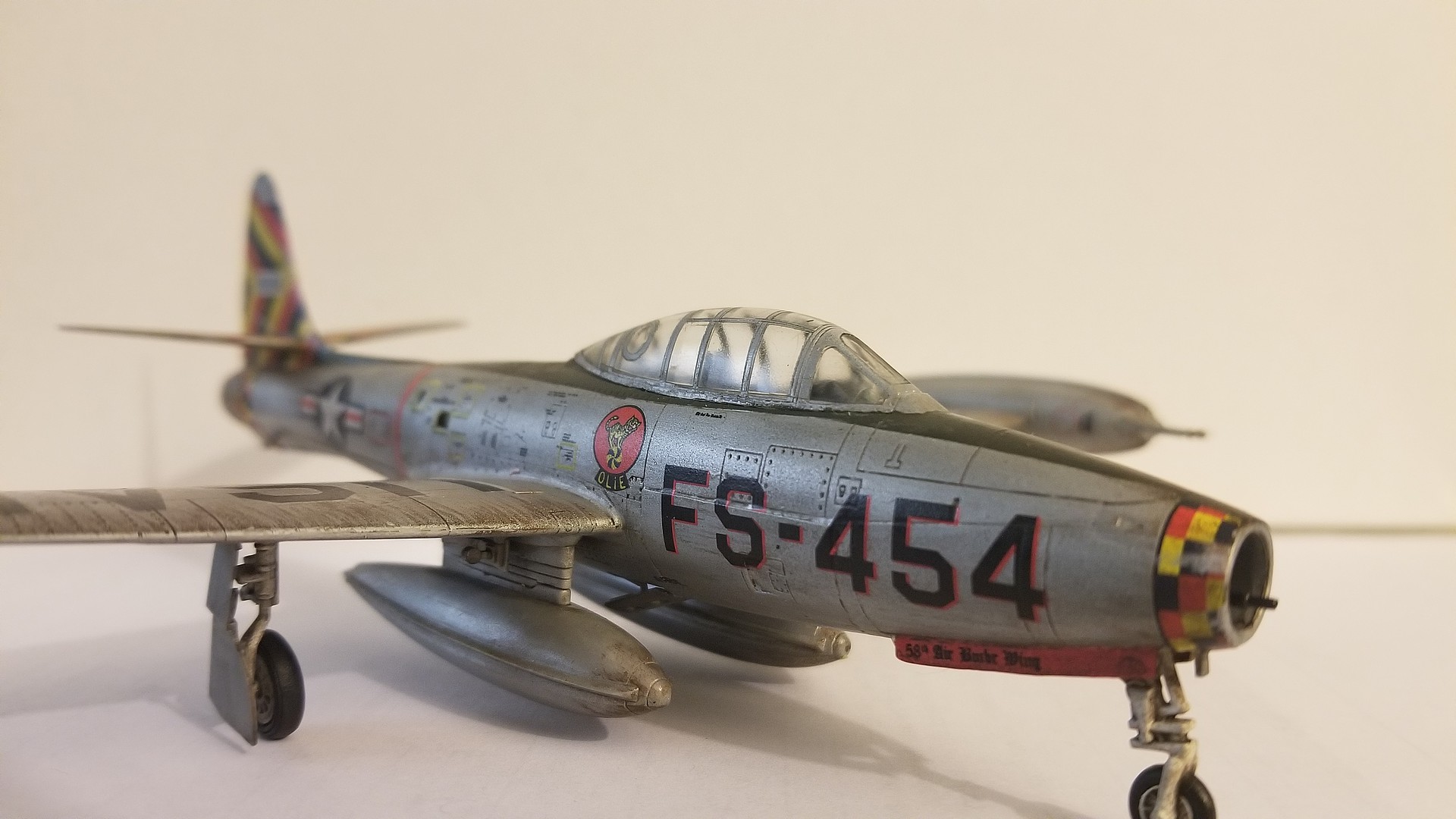 Neuf HobbyBoss Hobbyboss 80246-1:72 Américain F-84E 'Thunderjet' 