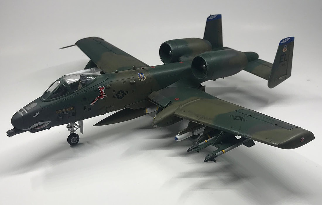 A-10 Thunderbolt II ''Gulf War'' -- Plastic Model Airplane Kit