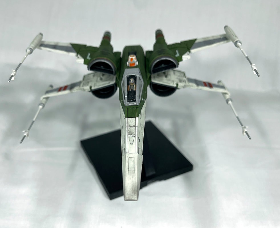 Star Wars - X-Wing Fighter -- Science Fiction Plastic Model Kit -- 1/72 ...