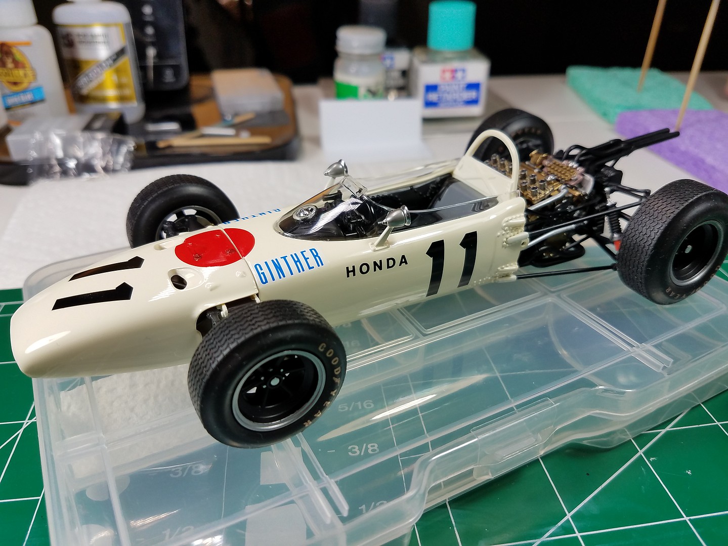 Tamiya Honda F-1 RA272 Formula Racecar Open Wheel F1 GP Plastic 