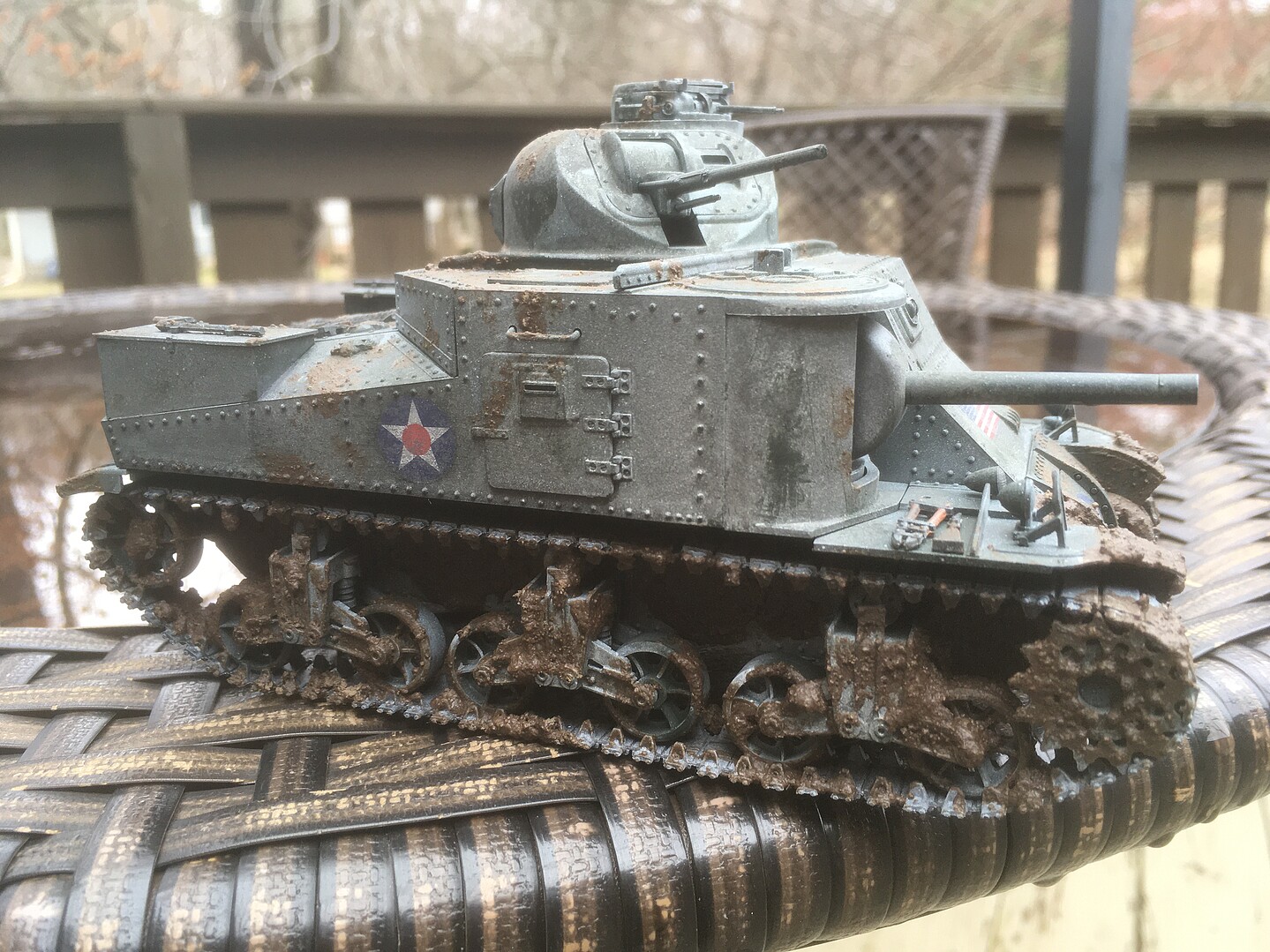 US M3 Tank Lee Plastic Model Military Vehicle Kit 1/35 Scale