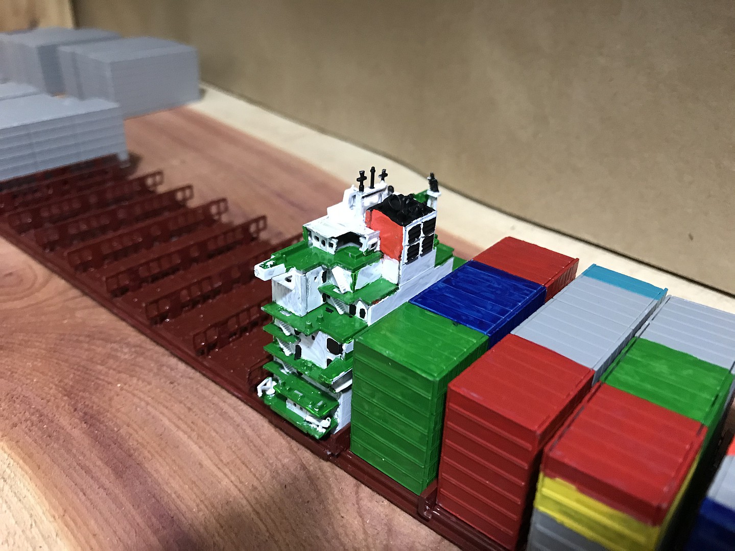 Container Ship Colombo Express Plastic Model Ship Kit 1/700 Scale