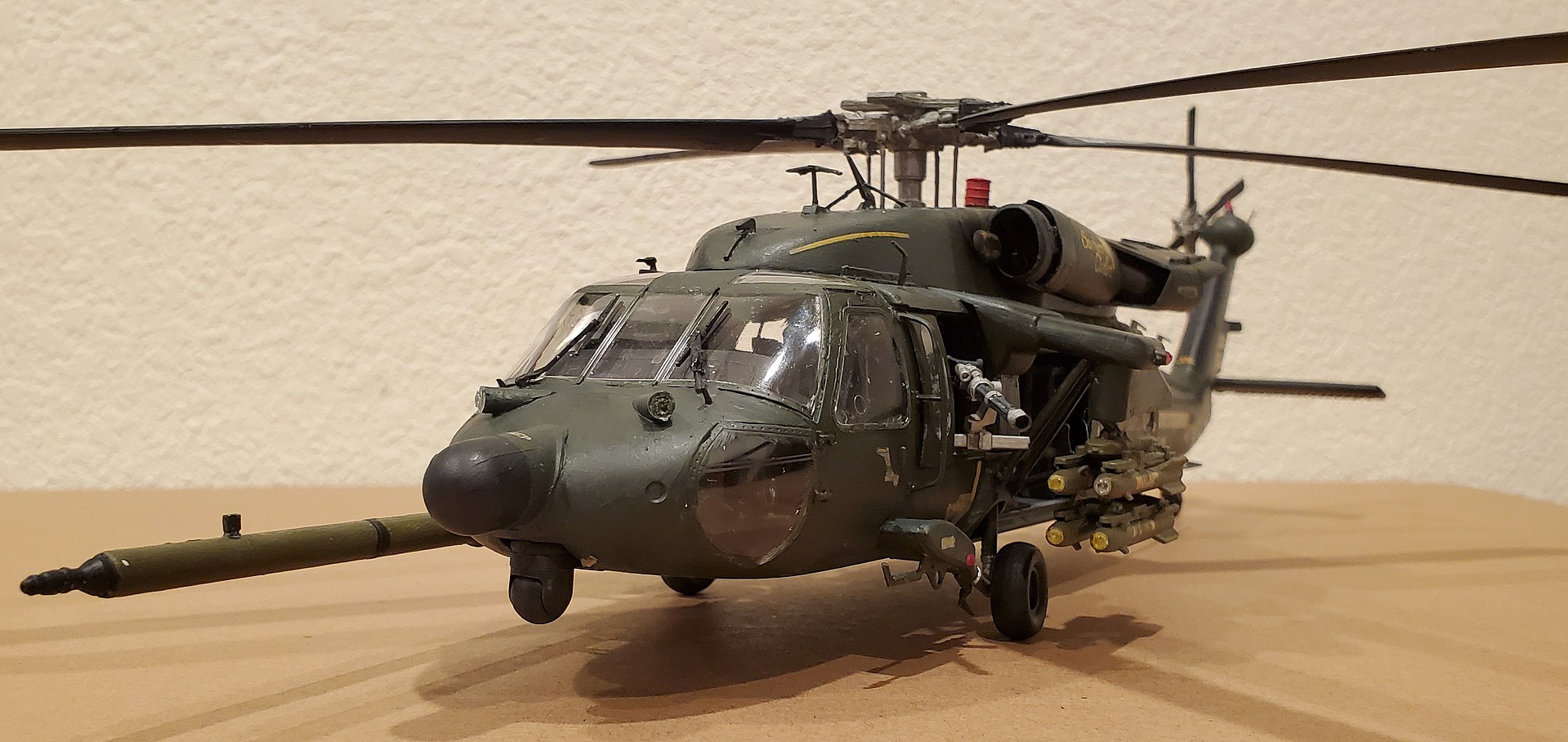 AH-60L Blackhawk DAP -- Plastic Model Helicopter Kit -- 1/35 Scale ...