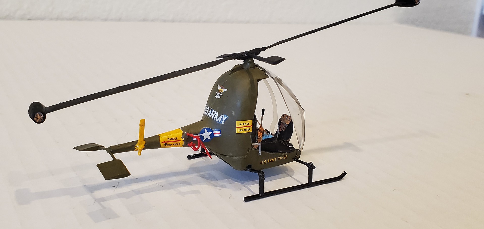 Hiller YH32 US Ultra Light Helicopter Plastic Model Helicopter Kit