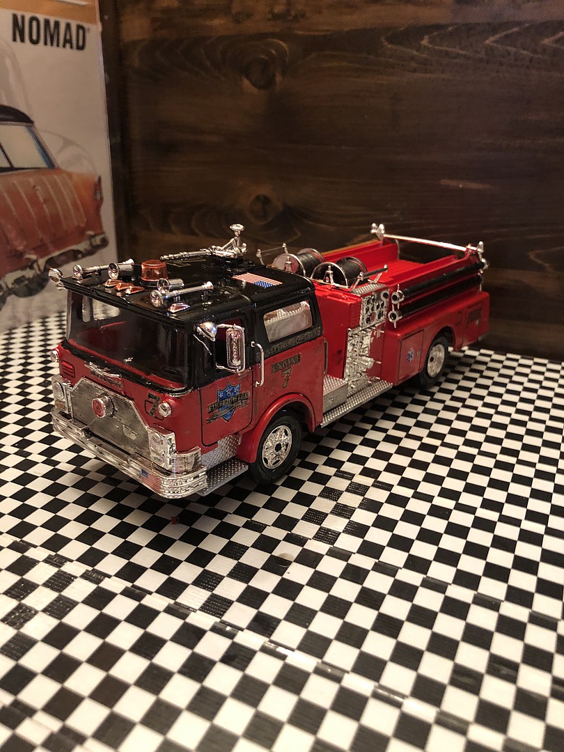 REVELL SNAP MAX PLASTIC KIT Details about   1:32 MACK FIRE PUMPER TRUCK 