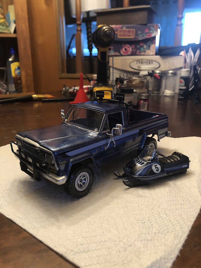 1980 Jeep Honcho Ice Patrol Plastic Model Truck Kit 125 Scale