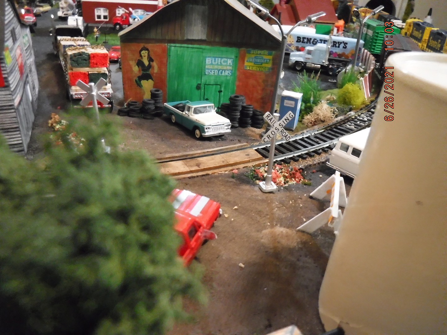 Railroad Crossbucks (2) HO Scale Model Railroad Trackside Accessory