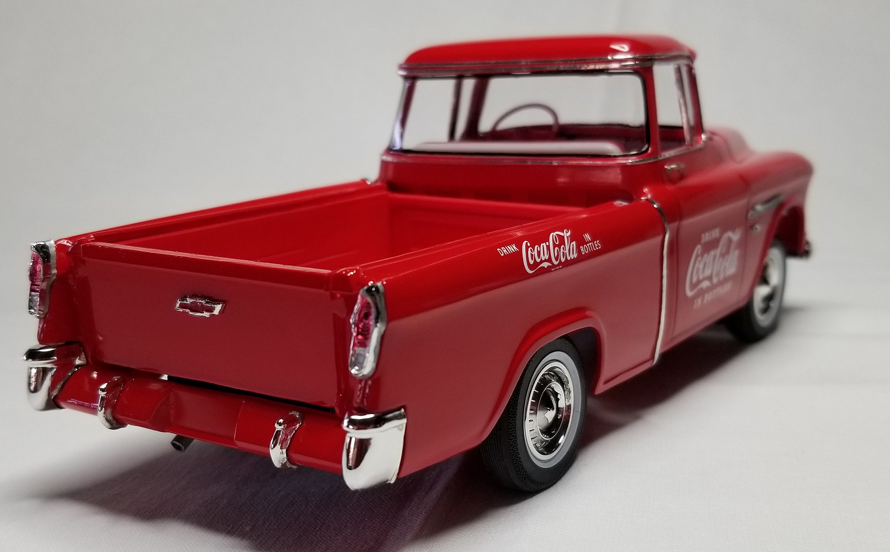 1955 Chevy Cameo Pickup (Coca-Cola) -- Plastic Model Car Kit -- 1/25 ...