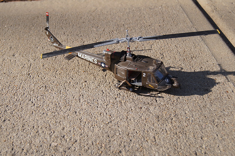 Huey Hog Plastic Model Helicopter Kit 1/48 Scale 855201