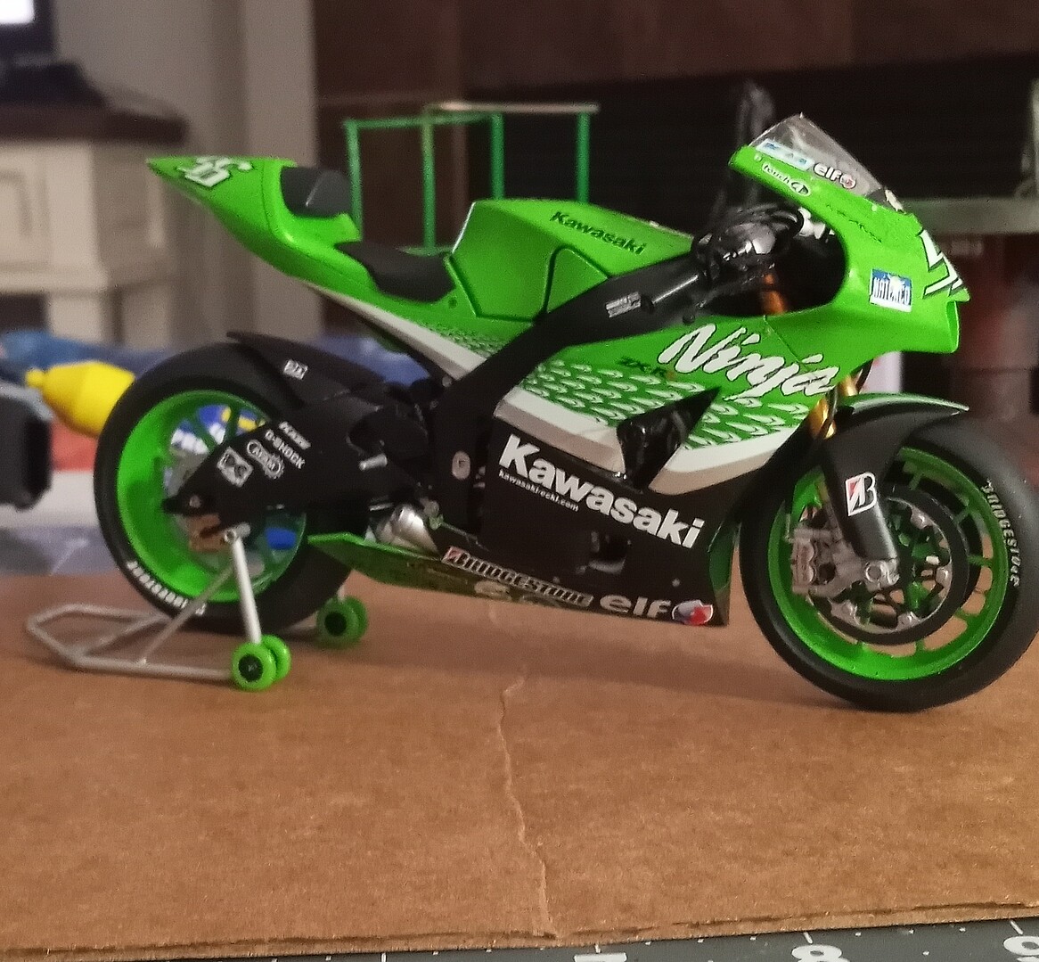 Kawasaki Ninja ZX-RR Bike -- Plastic Model Motorcycle Kit -- 1/12