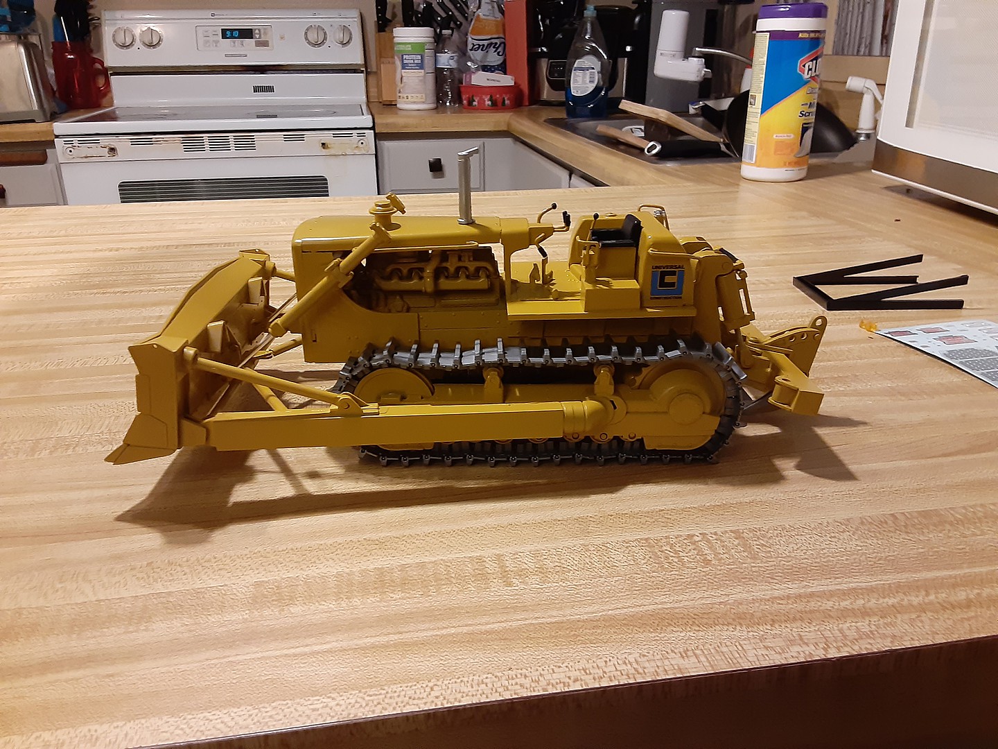 Details about   AMT Construction Bulldozer 1/25 Scale Plastic Model Kit 1086/06 New Sealed 