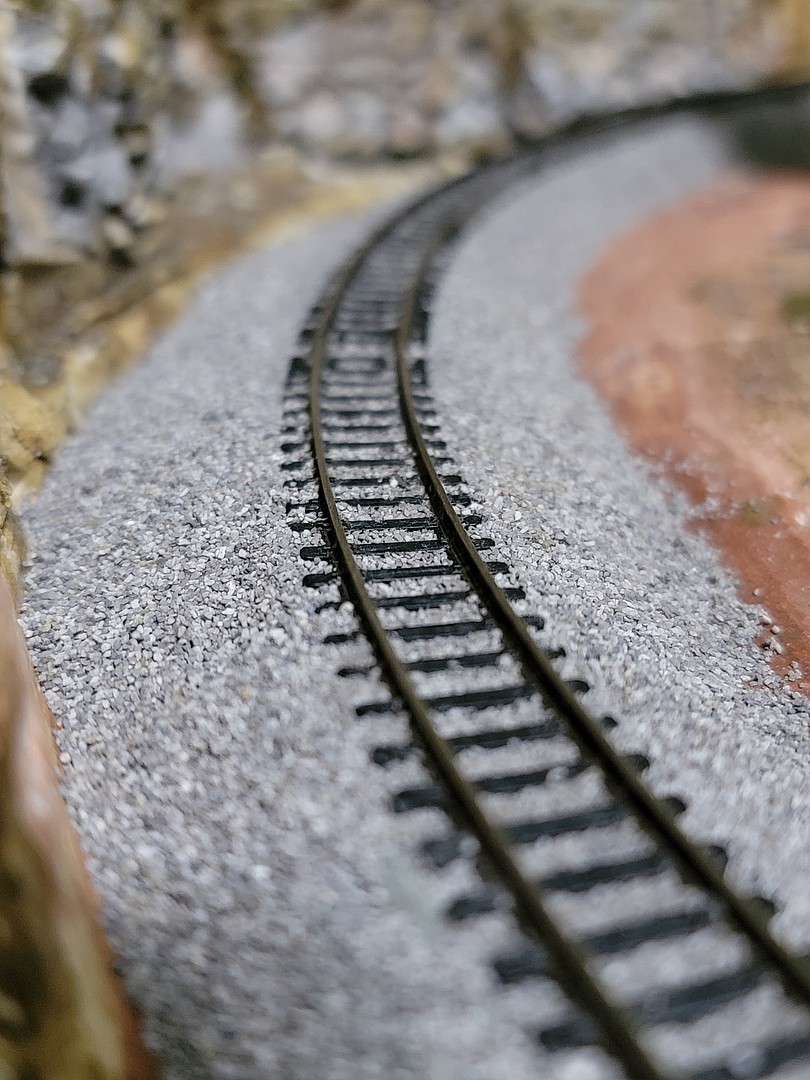 ballast-fine-gray-model-railroad-ballast-b75-pictures-by