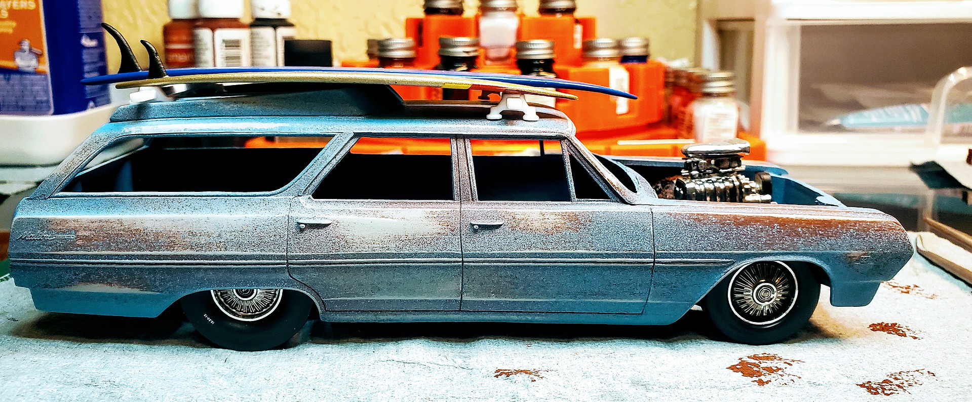 1965 Chevelle Surf Wagon Plastic Model Car Kit 1/25 Scale