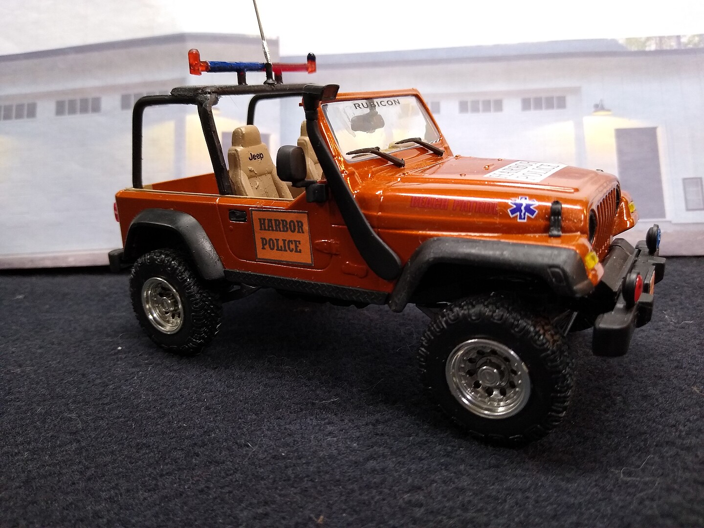 Jeep Wrangler Rubicon Plastic Model Jeep Kit 1/25 Scale 4501