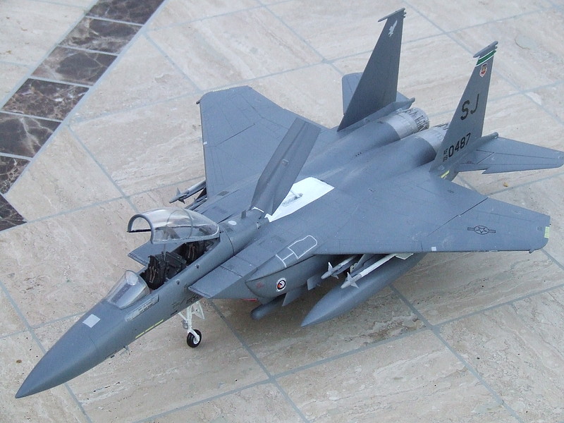 F15E Strike Eagle Aircraft -- Plastic Model Airplane Kit -- 1/48 Scale