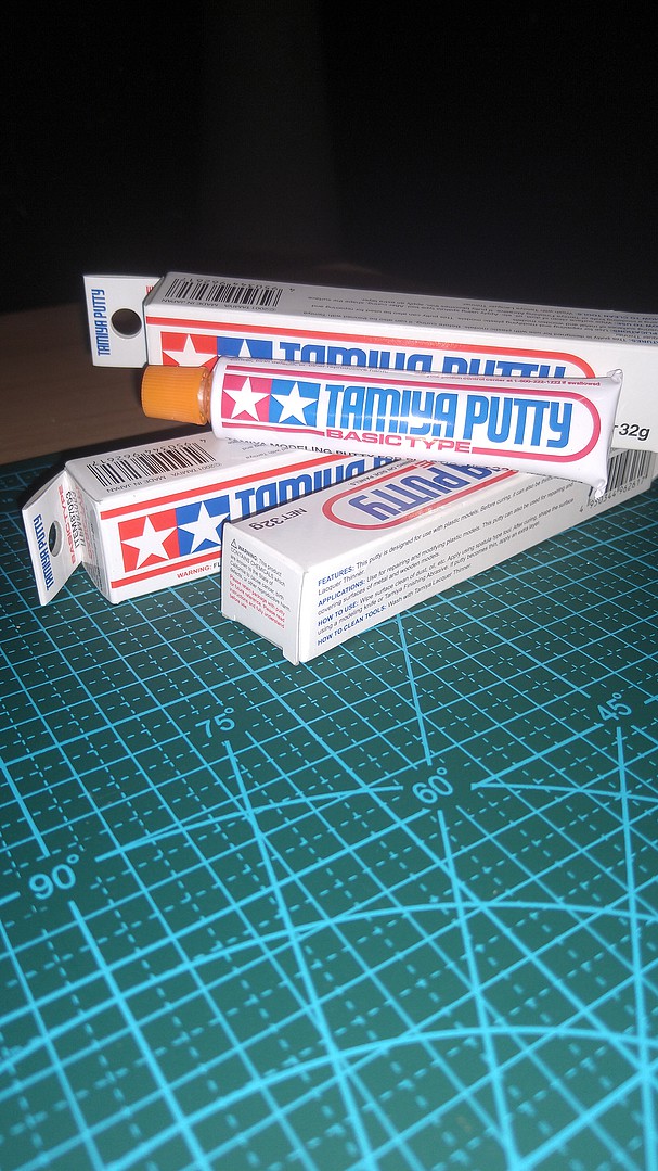 TAMIYA 87053 Basic Type Putty 32g Japan Grey Toothpaste Putty for Plastic  Model Joint Filling and