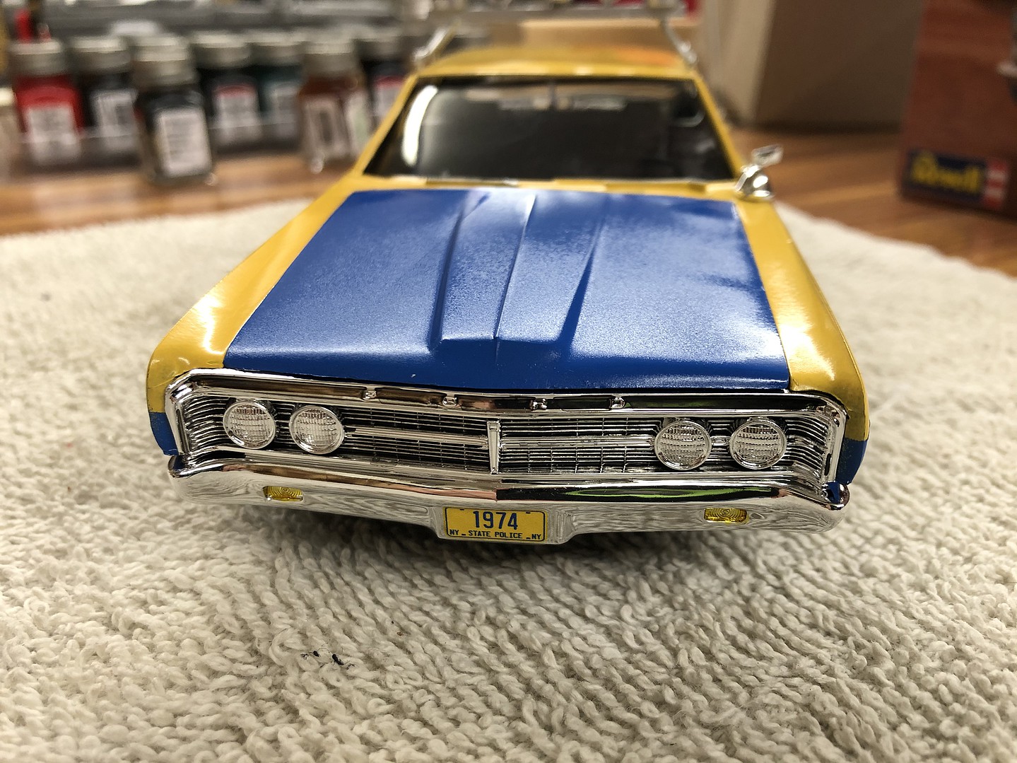 Kit AMT 1/25 – Ford Galaxie 1970 Police – James Bond 007 – Neuf