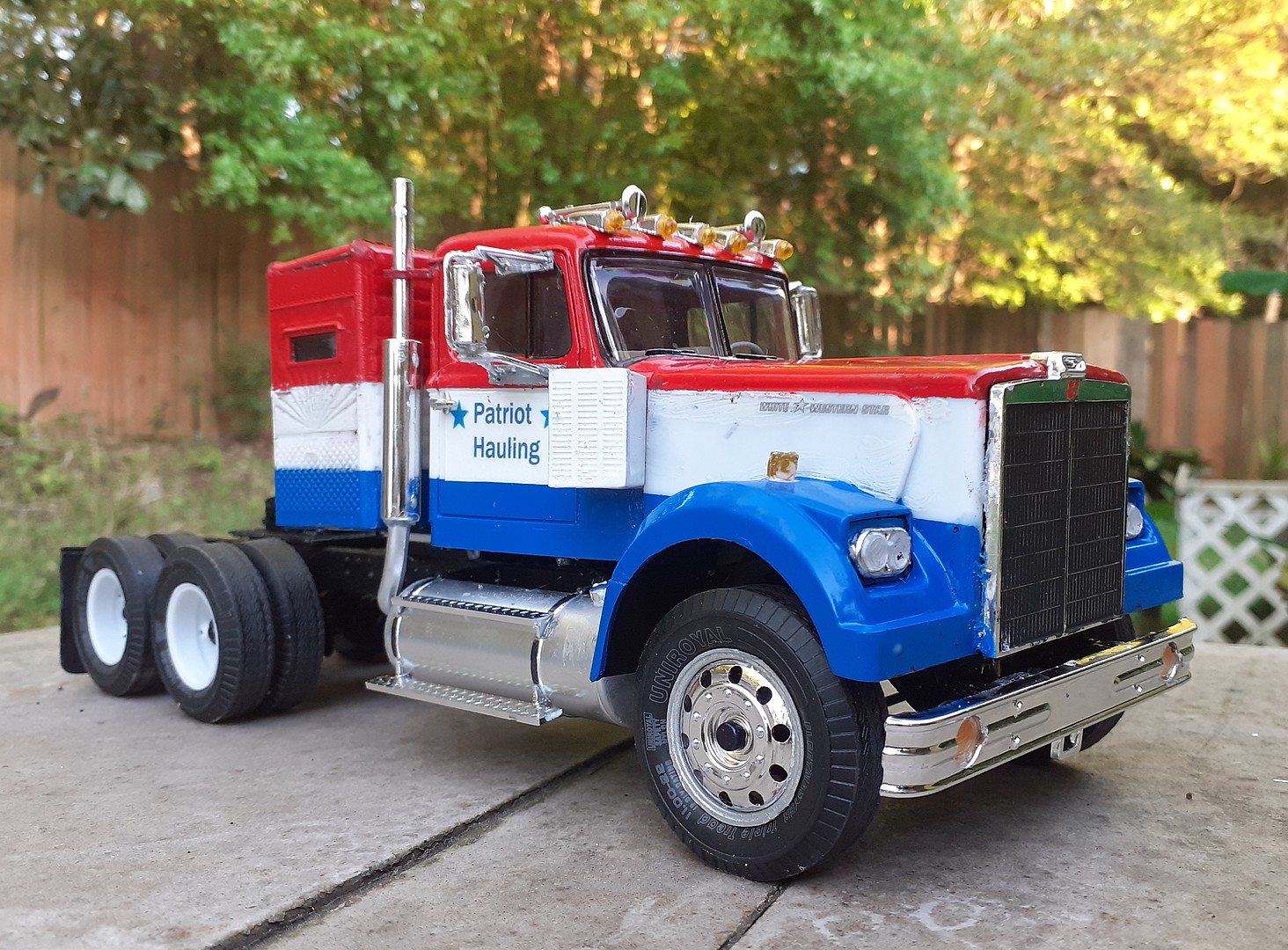 White Western Star Semi Tractor, Coca-Cola -- Plastic Model Truck Kit ...