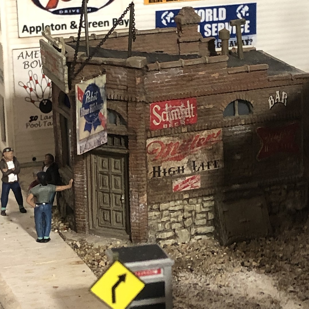 Rocky's Tavern Kit HO Scale -- HO Scale Model Railroad Building -- # ...