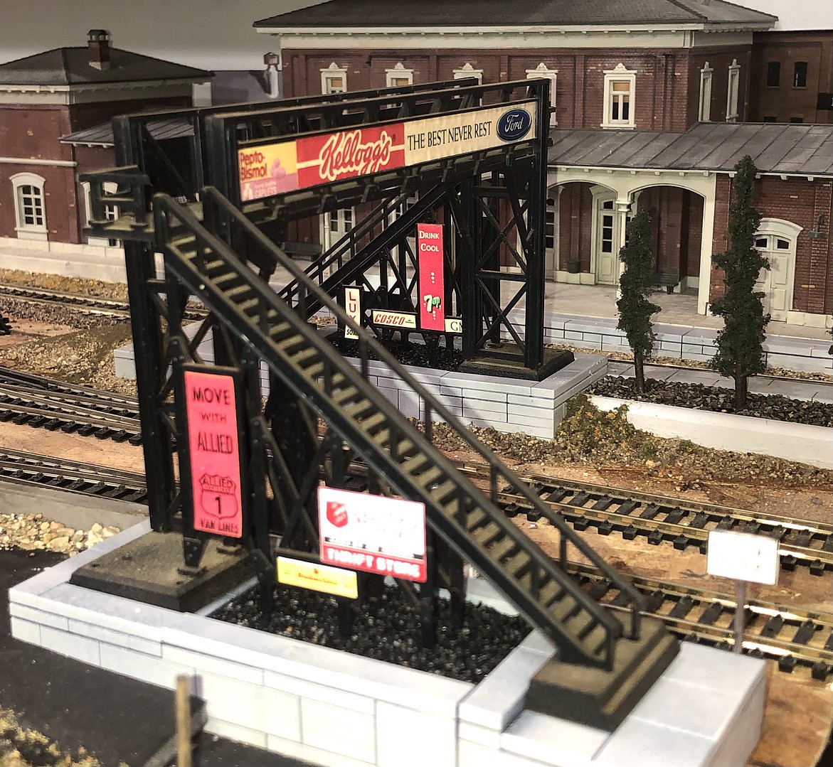 Pedestrian Bridge Snap Kit HO Scale Model Railroad Bridge 45172