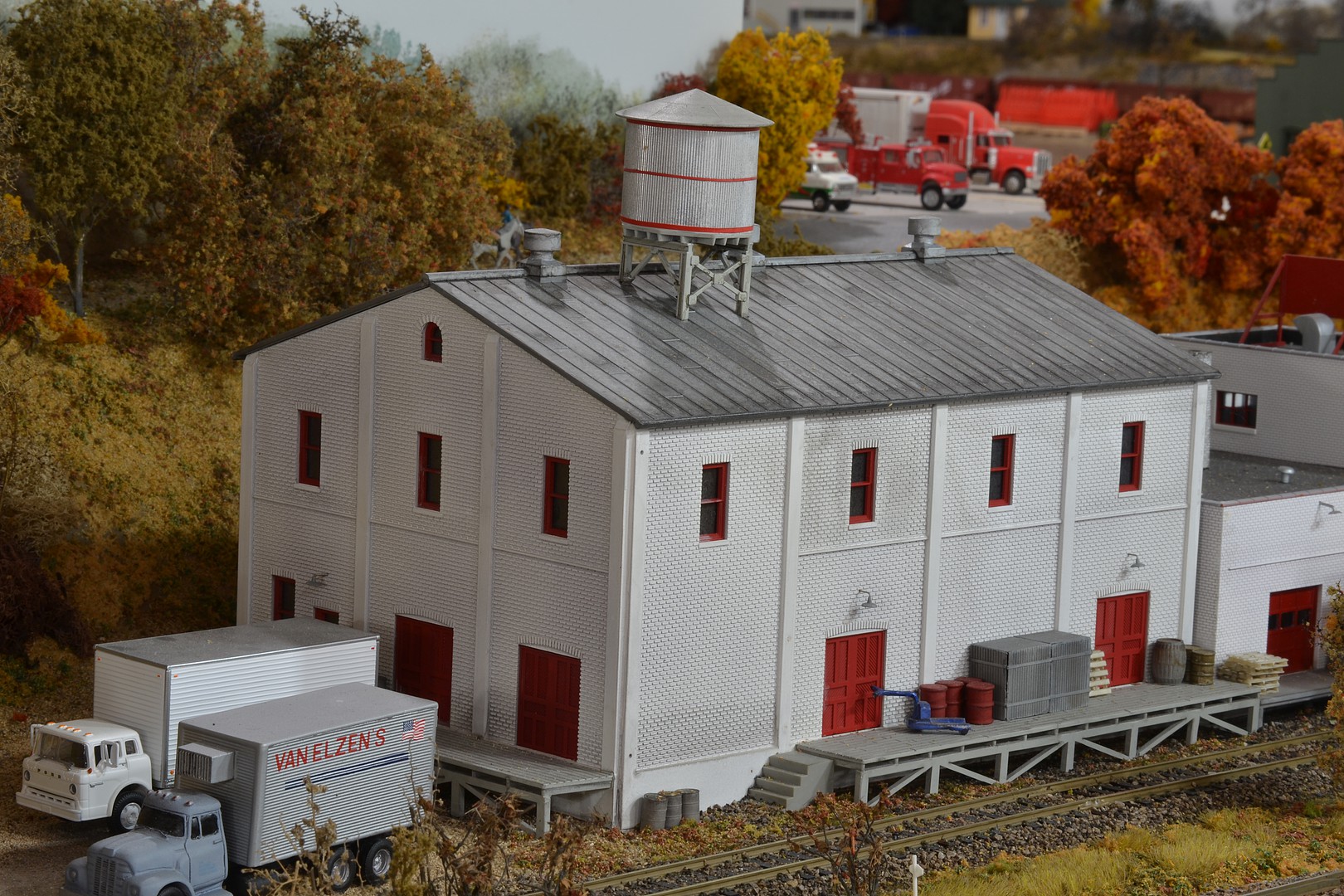 Walthers Golden Valley Canning Company - Kit HO Scale Model