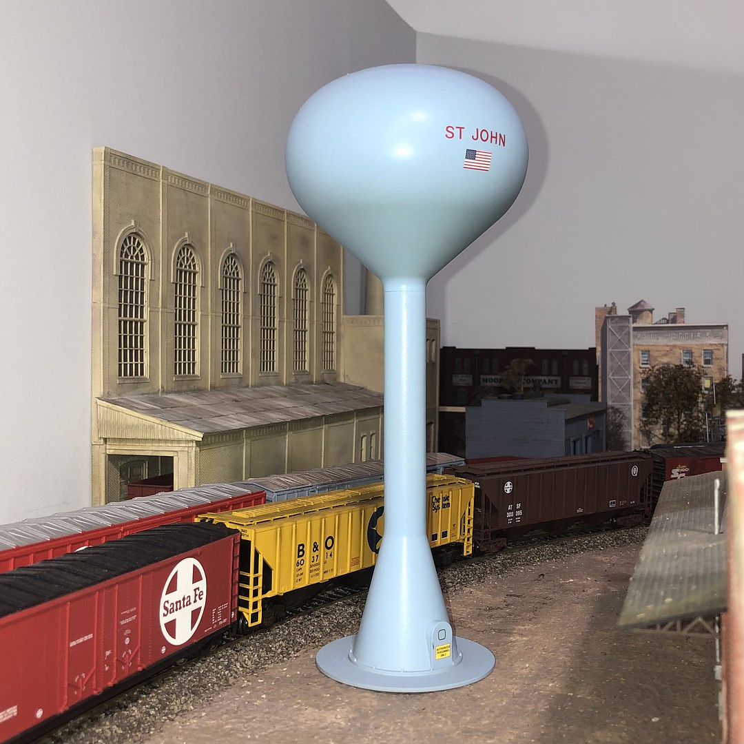 Rail Town Spherical Water Tower with Flashing Red Light, Sky Blue Plastic Model Kit, HO Scale