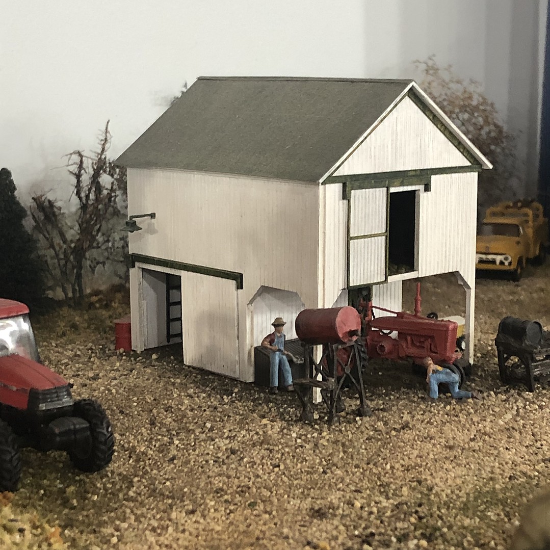 Loft Barn Kit -- HO Scale Model Railroad Building -- #794 pictures by ...