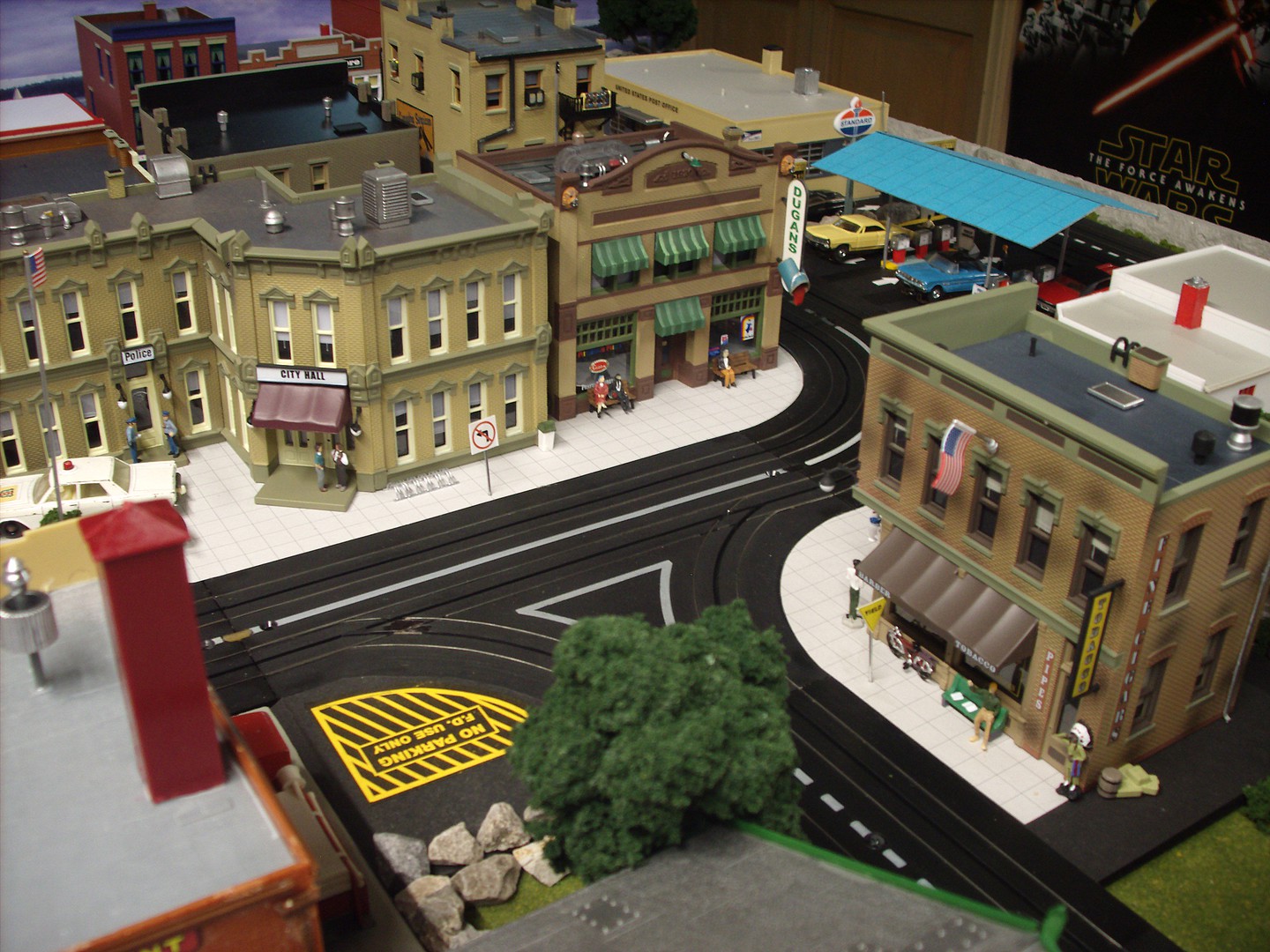 Built & Ready Corner Emporium HO Scale Model Railroad Building