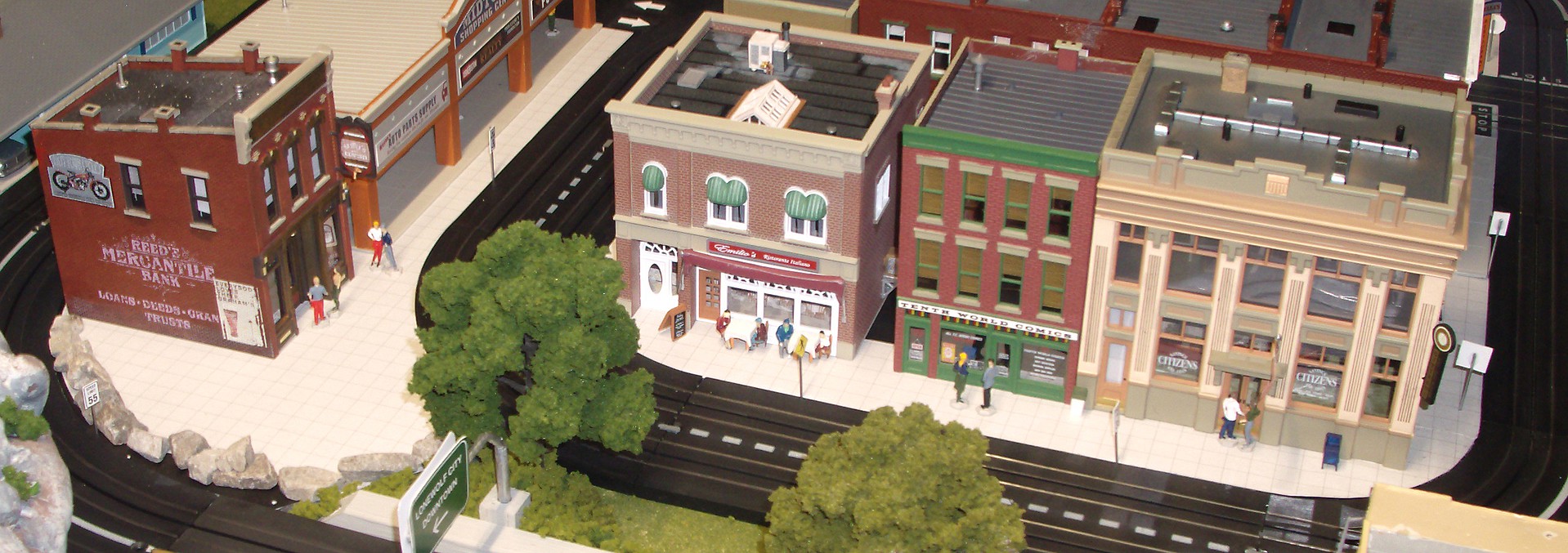 Woodland Scenics Sully's Tavern HO Scale Building - Model Railroad Accessory