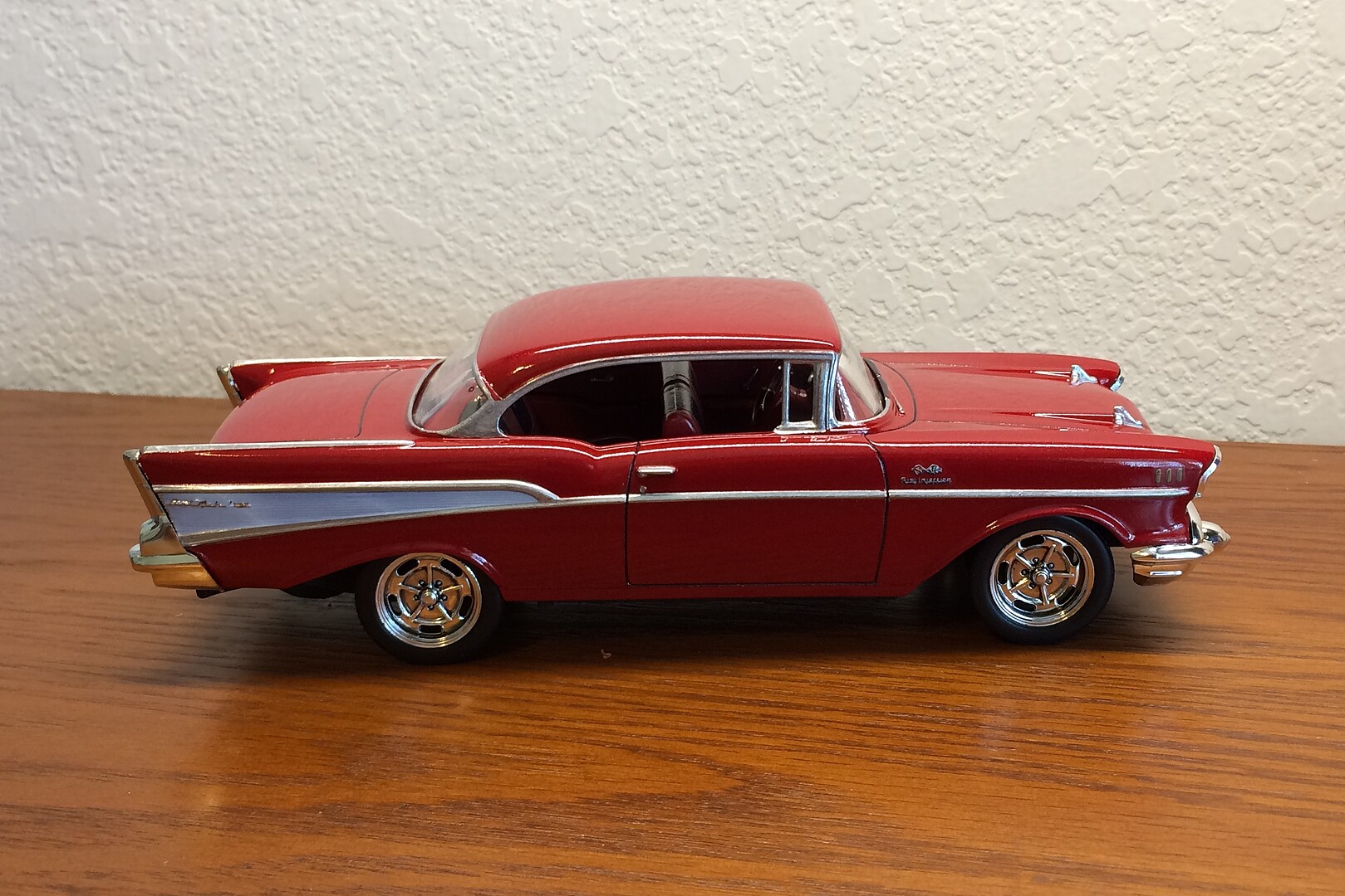 1957 Chevy Bel Air Snap Tite Plastic Model Car Kit 125 Scale