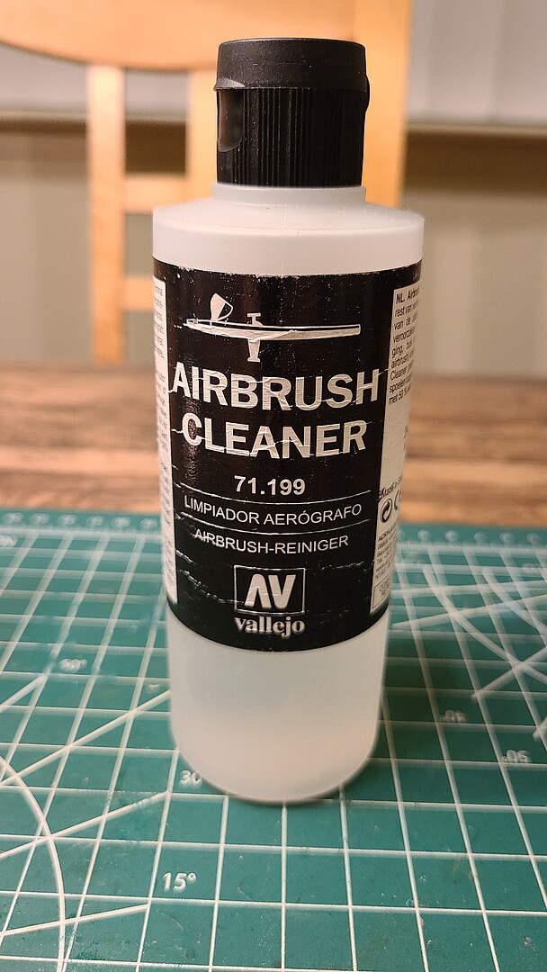 Vallejo Airbrush Cleaner 200ml, Hobbies & Toys, Stationery & Craft