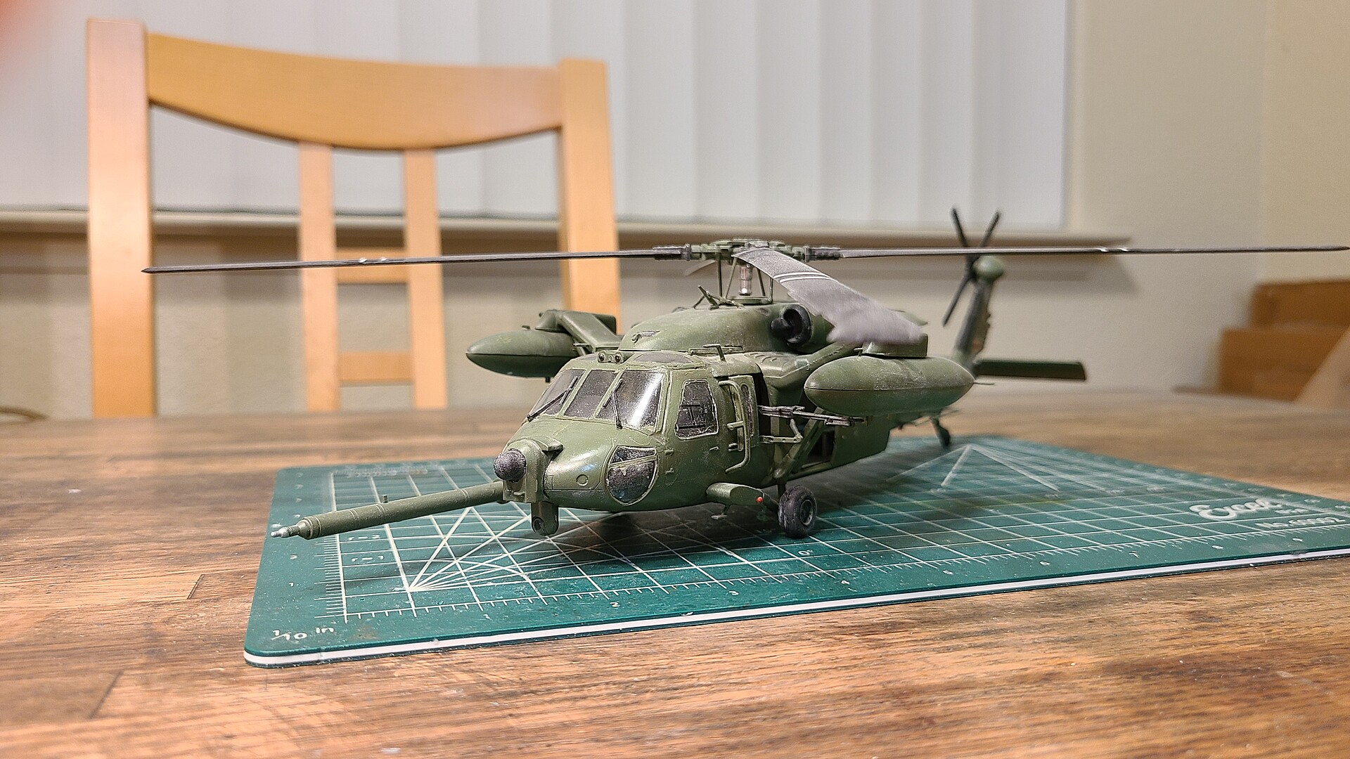 UH60/MH60 Black Hawk Plastic Model Airplane Kit 1/48 Scale